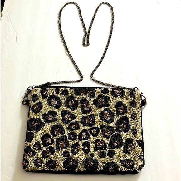 Camel Threads beaded animal pattern cross body purse - Picture 1 of 7